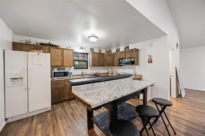 136 Private Road 7708, Emory TX 75440 - Photo 8
