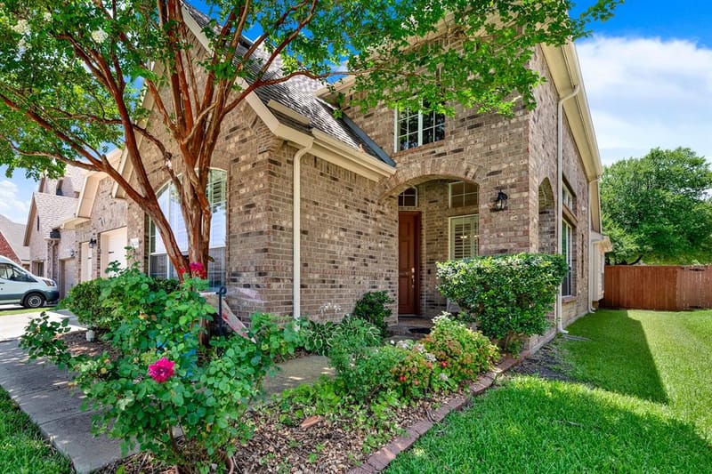5724 New Castle Drive, Richardson TX 75082 - Photo 2