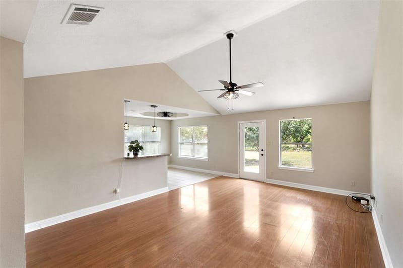 125 Meadow Heath Drive, Gun Barrel City TX 75156 - Photo 2