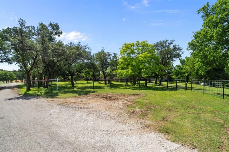 1300 Finney Drive, Weatherford TX 76085 - Photo 34