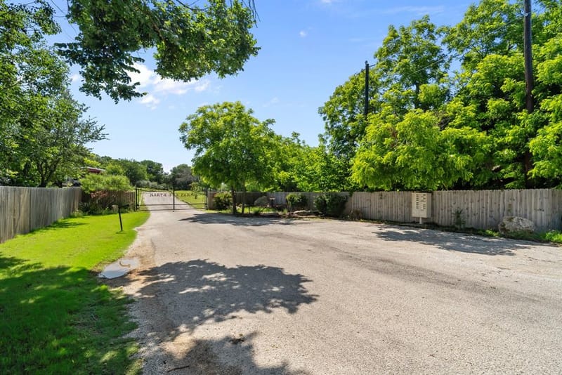 1300 Finney Drive, Weatherford TX 76085 - Photo 37
