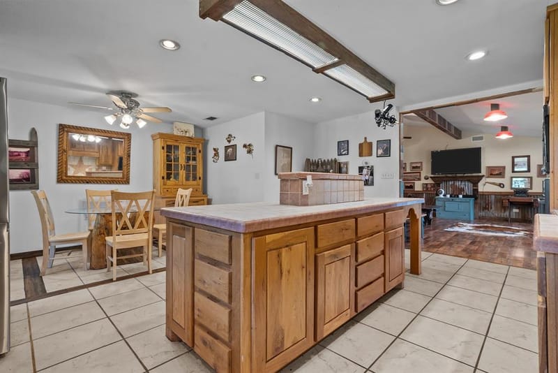 1300 Finney Drive, Weatherford TX 76085 - Photo 15