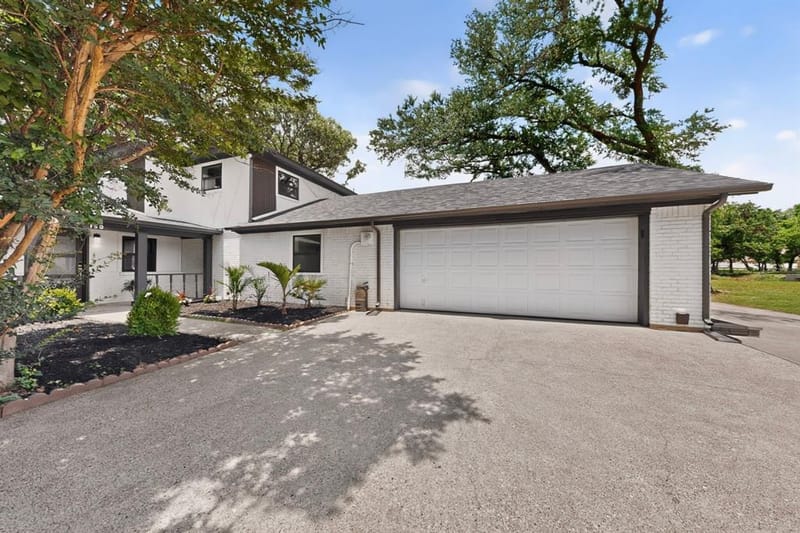 150 S Woodland Trail, Double Oak TX 75077 - Photo 2