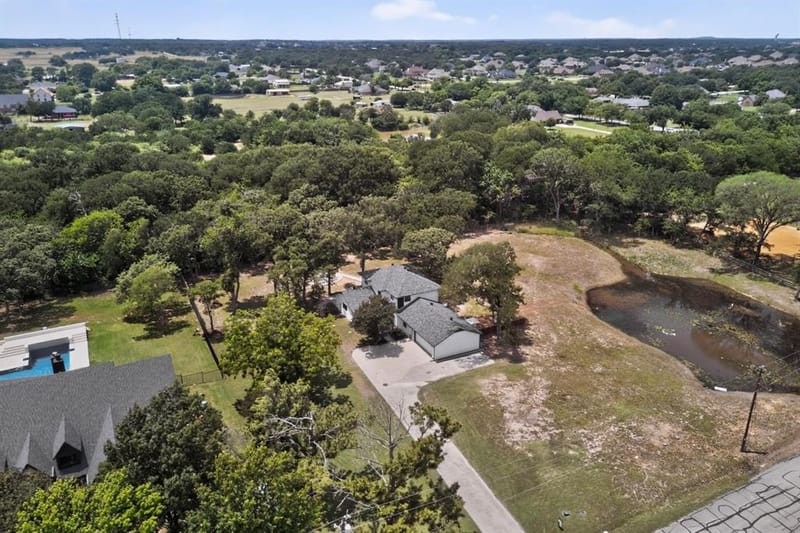150 S Woodland Trail, Double Oak TX 75077 - Photo 3