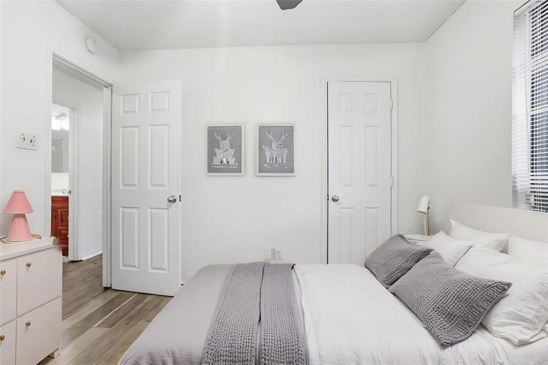 5717 Cedar Ridge Drive, Arlington TX 76017 - Photo 6