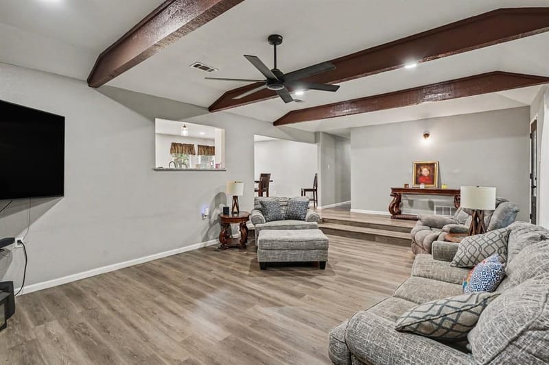 1908 Thousand Oaks Drive, Burleson TX 76028 - Photo 6