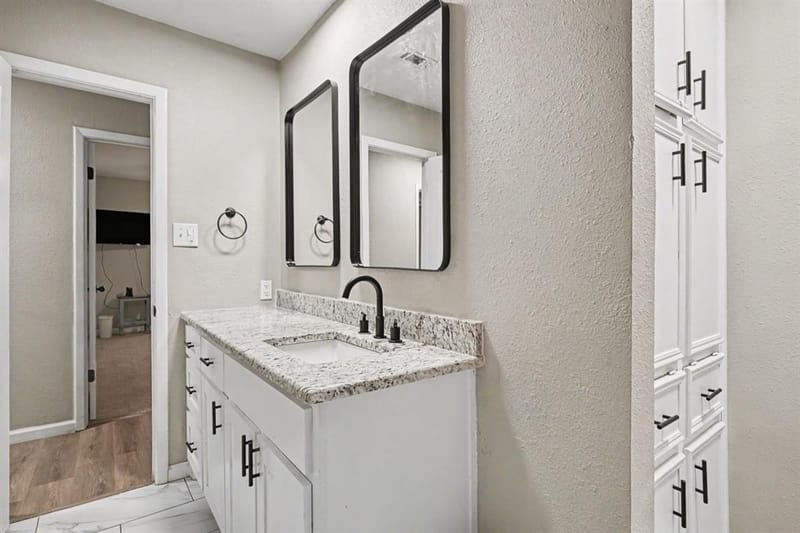 1908 Thousand Oaks Drive, Burleson TX 76028 - Photo 22
