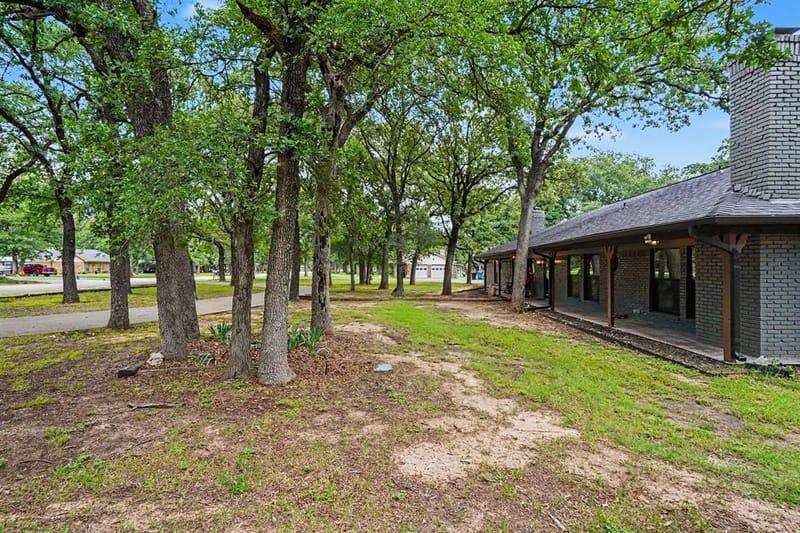 1908 Thousand Oaks Drive, Burleson TX 76028 - Photo 3