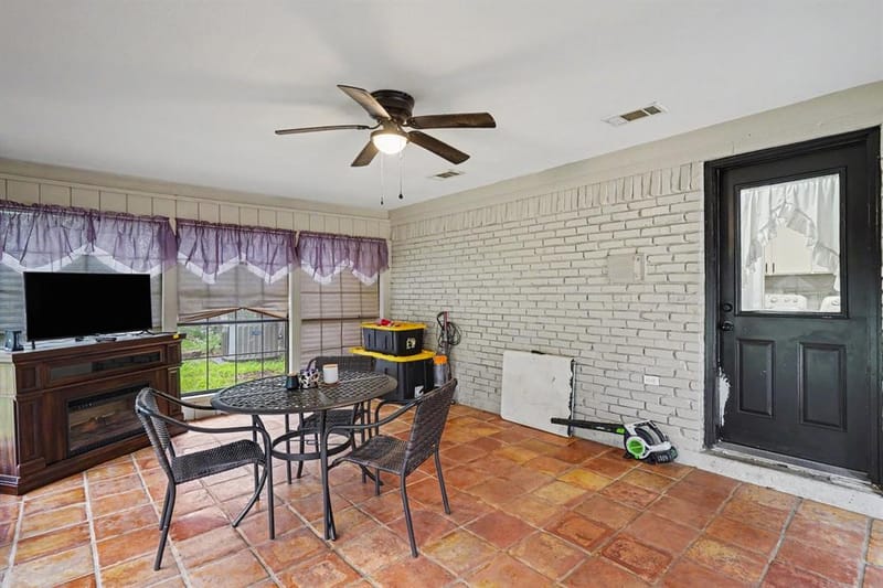 1908 Thousand Oaks Drive, Burleson TX 76028 - Photo 28