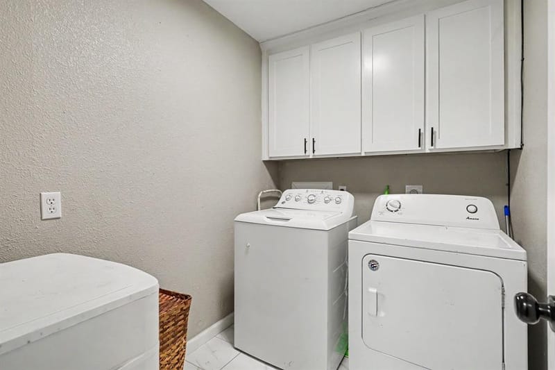 1908 Thousand Oaks Drive, Burleson TX 76028 - Photo 24