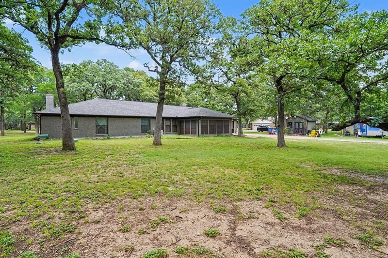 1908 Thousand Oaks Drive, Burleson TX 76028 - Photo 30