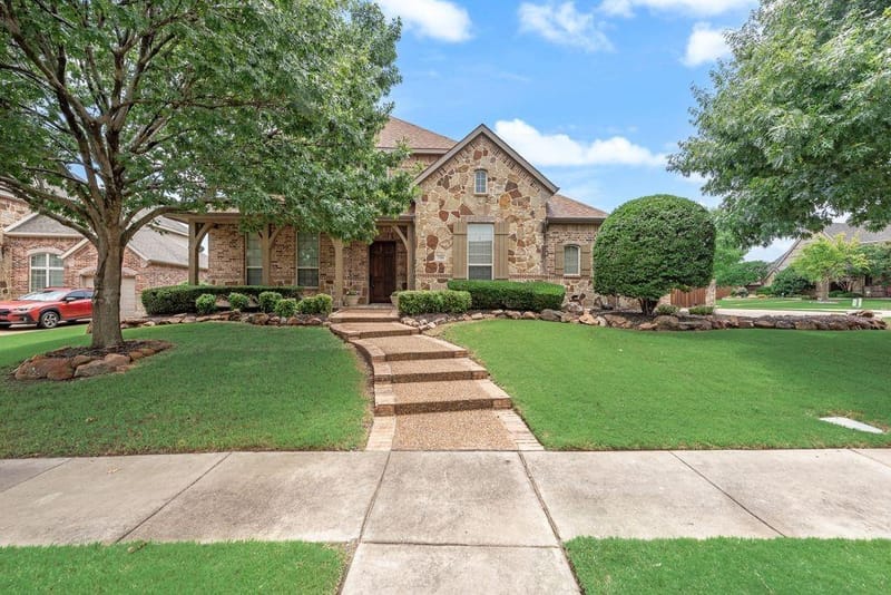 710 Essex Drive, Prosper TX 75078 - Photo 2