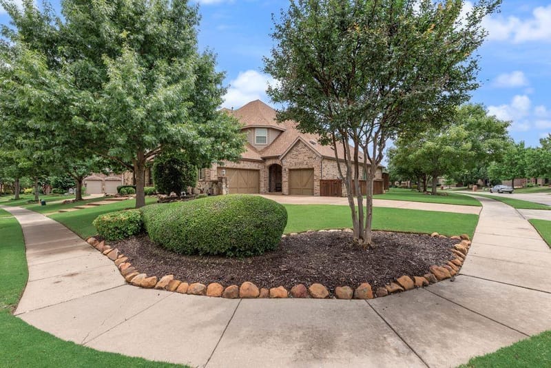710 Essex Drive, Prosper TX 75078 - Photo 3