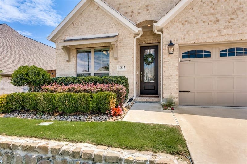 10517 Oates Branch Lane, Fort Worth TX 76126 - Photo 2