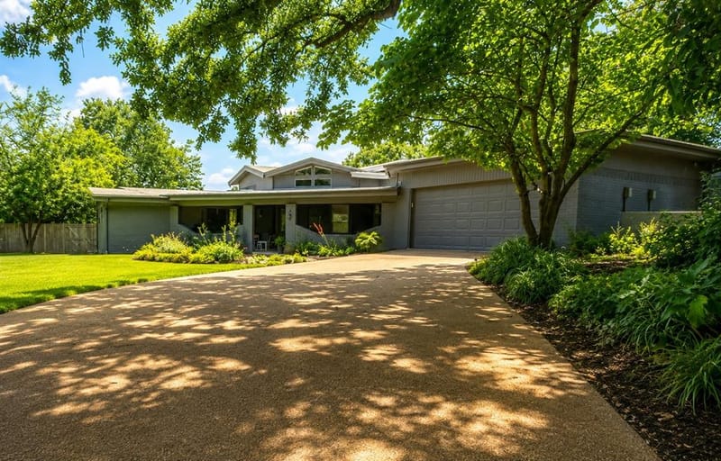 705 10th Street NW, Mineral Wells TX 76067