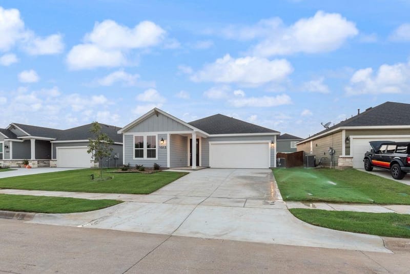 1013 Canoe Way, Crowley TX 76036 - Photo 36