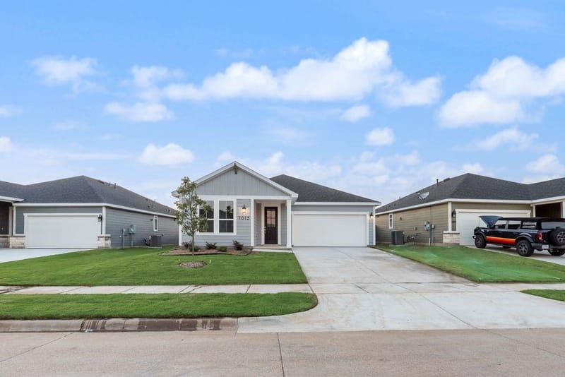 1013 Canoe Way, Crowley TX 76036 - Photo 33