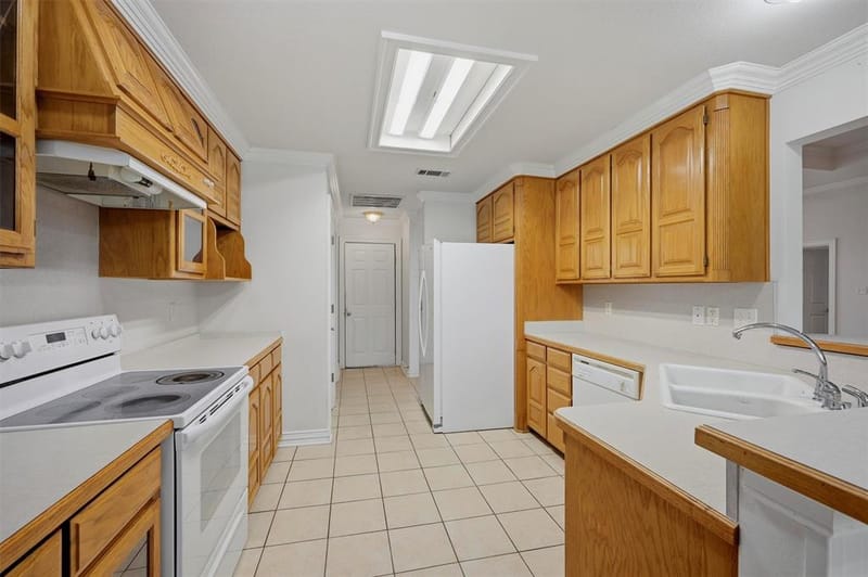 1005 Catalina Drive, Bells TX 75414 - Photo 11