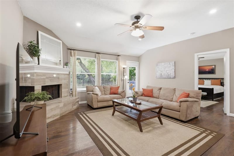 3209 Kingsbury Drive, McKinney TX 75069 - Photo 4