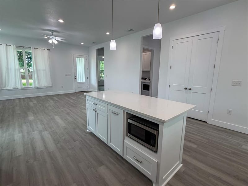 4200 Williams Road, Bellmead TX 76705 - Photo 10