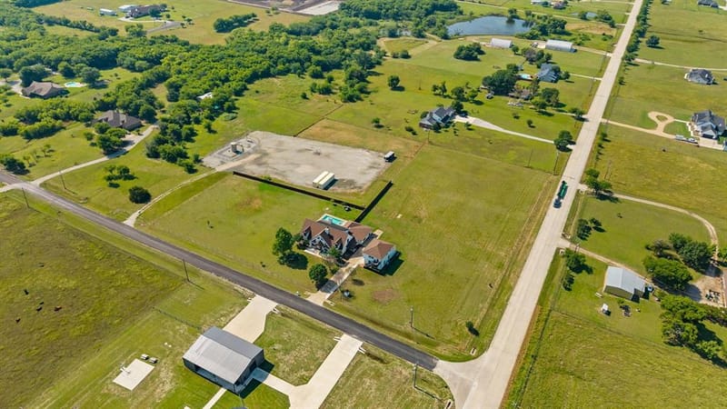 12240 Wellington Road, Ponder TX 76259 - Photo 39