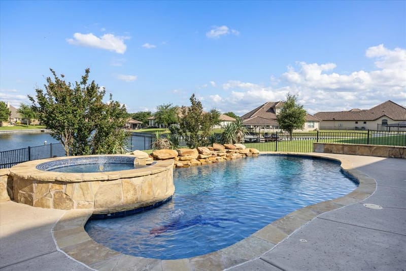 1513 Boca Bay Court, Granbury TX 76048 - Photo 34