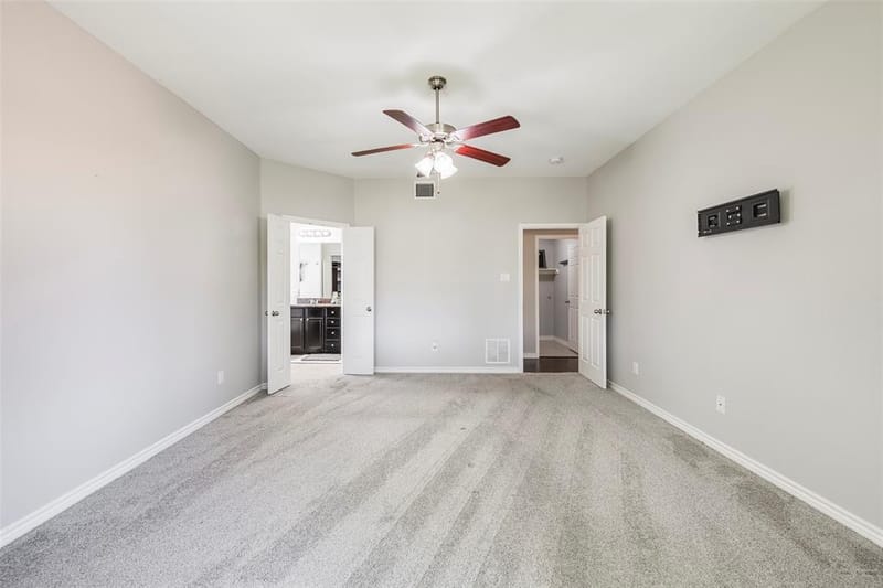 4521 Lakeside Hollow Street, Fort Worth TX 76262 - Photo 17