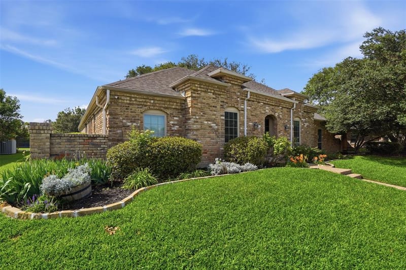 2247 Valley Mill, Carrollton TX 75006 - Photo 6