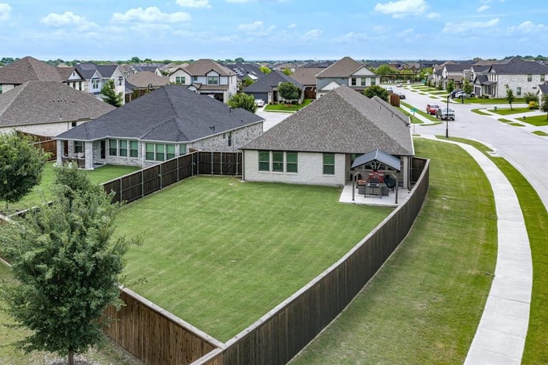 305 Ember Circle, Waxahachie TX 75165 - Photo 5