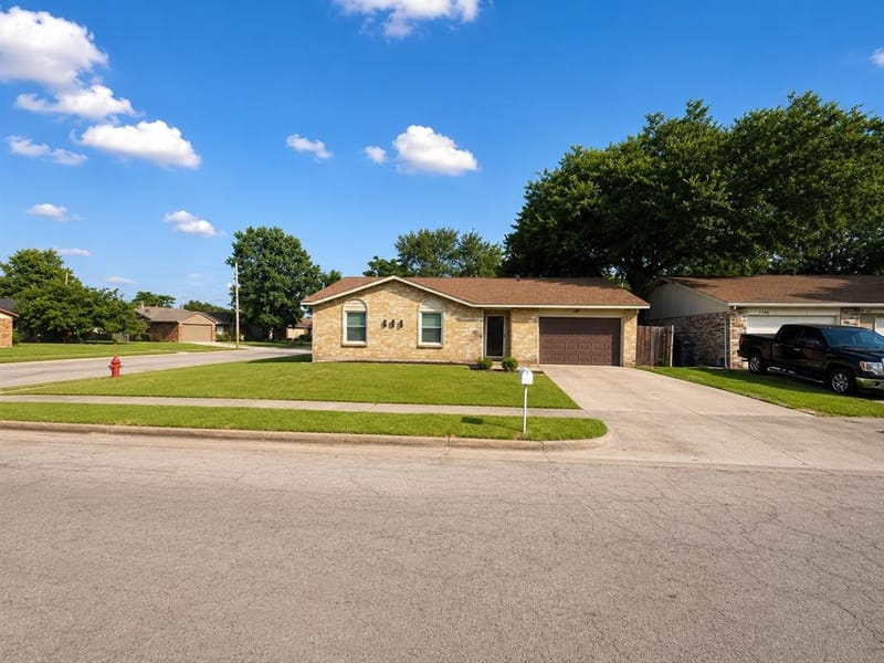 7144 Winchester Road, North Richland Hills TX 76182 - Photo 2