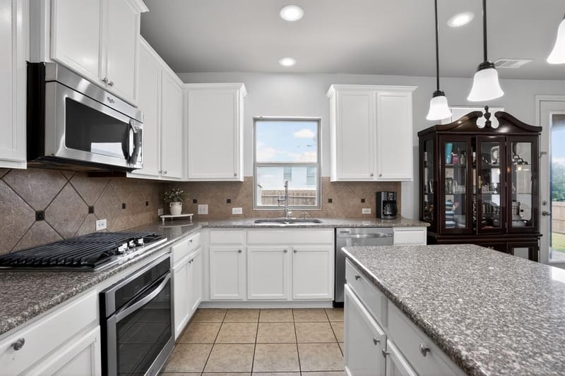 5900 Paddlefish Drive, Fort Worth TX 76179 - Photo 9