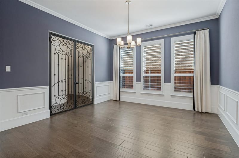 1328 Viridian Park Lane, Arlington TX 76005 - Photo 6