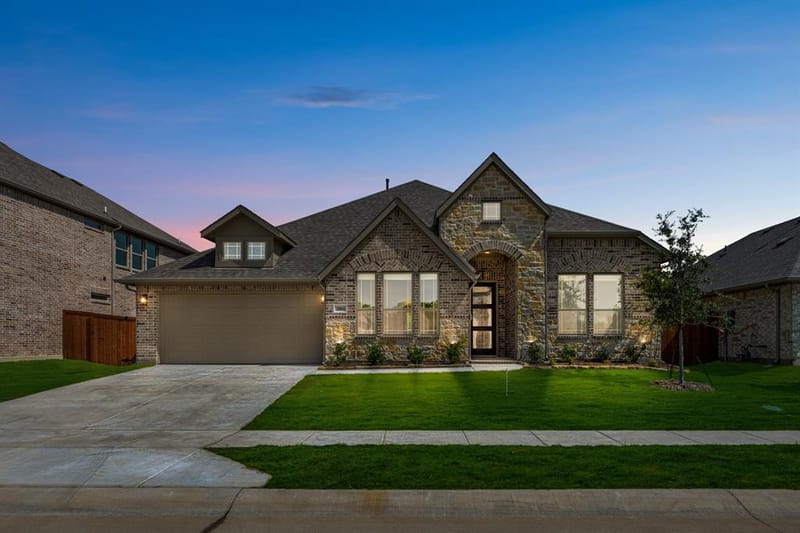 1004 Goldenrod Drive, Justin TX 76247 - Photo 2