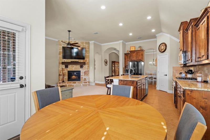 604 Satinwood Lane, Euless TX 76039 - Photo 22