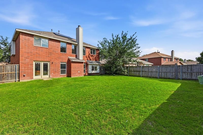 1703 Wolf Creek Drive, Arlington TX 76018 - Photo 22