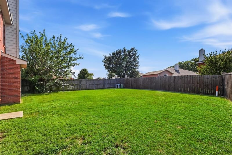 1703 Wolf Creek Drive, Arlington TX 76018 - Photo 20