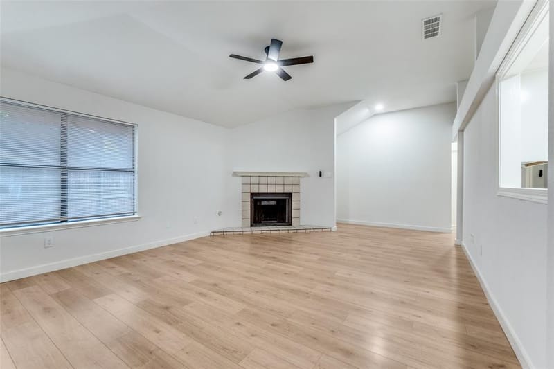 10316 Ridge Oak Street, Dallas TX 75227 - Photo 2