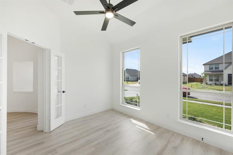 1113 Hackberry Lane, Crowley TX 76036 - Photo 7