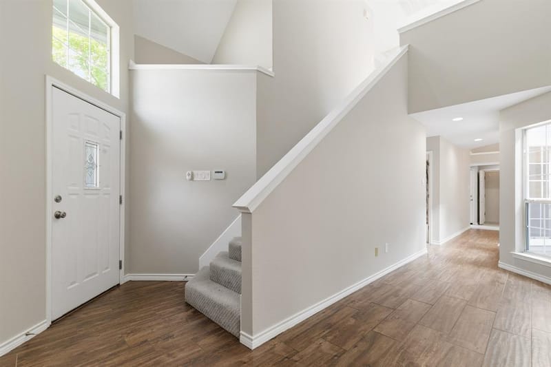 2927 S Bend Drive, Dallas TX 75229 - Photo 7