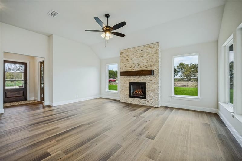 104 Ranchview, Valley View TX 76272 - Photo 9