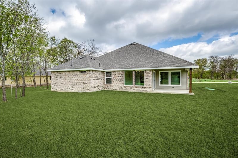 104 Ranchview, Valley View TX 76272 - Photo 25