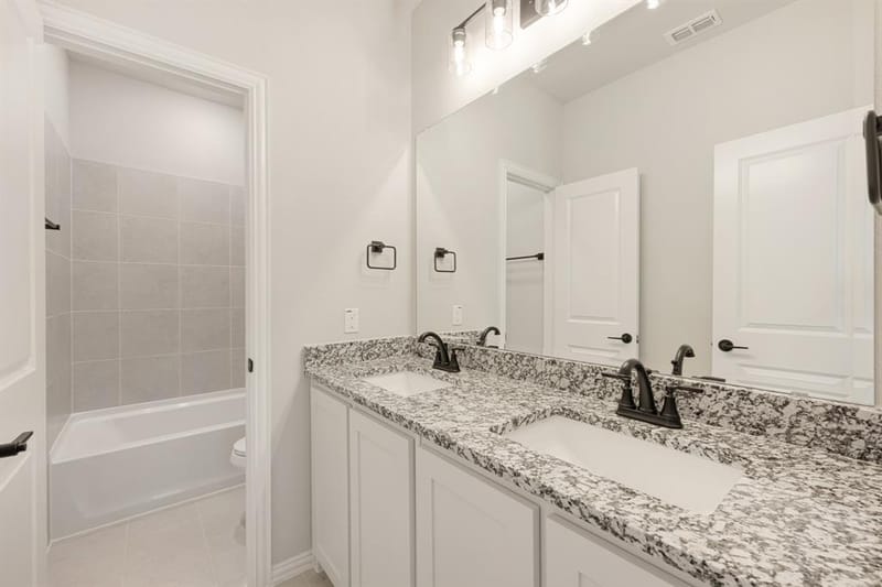 1121 Hackberry Lane, Crowley TX 76036 - Photo 36