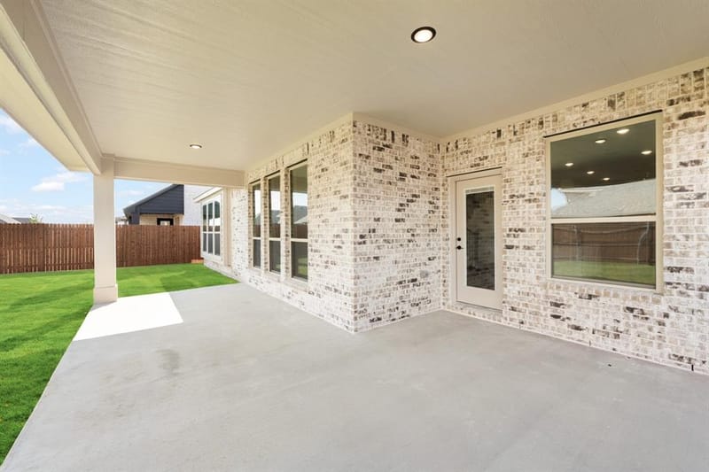 1121 Hackberry Lane, Crowley TX 76036 - Photo 37