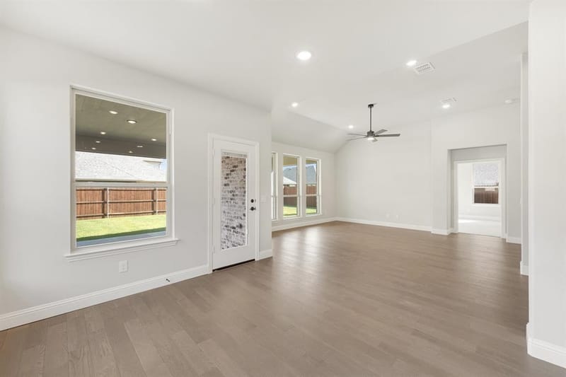 1121 Hackberry Lane, Crowley TX 76036 - Photo 15