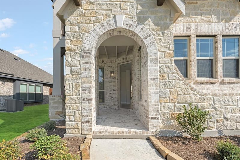 1121 Hackberry Lane, Crowley TX 76036 - Photo 4