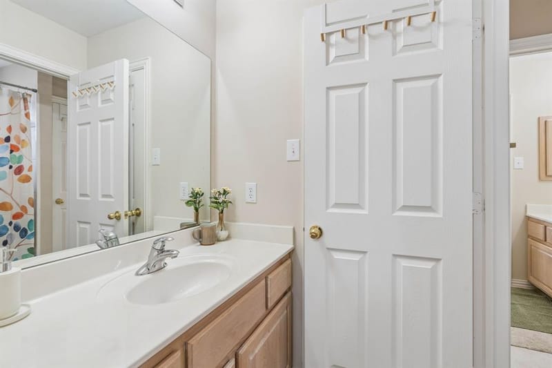 1649 Mcgee Lane, Carrollton TX 75010 - Photo 23