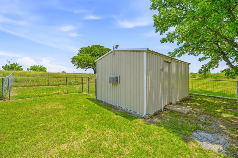 160 Private Road 1723, Dublin TX 76446 - Photo 17