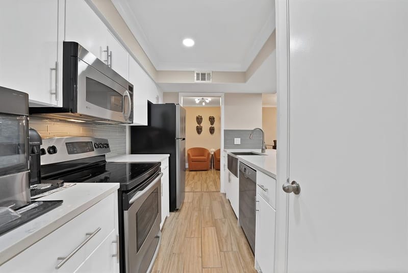 5904 Sandhurst Lane # 145, Dallas TX 75206 - Photo 14