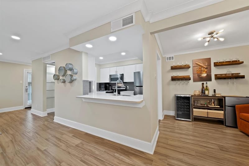 5904 Sandhurst Lane # 145, Dallas TX 75206 - Photo 4