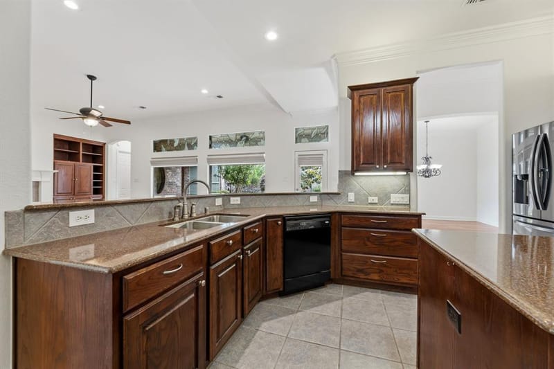 613 Pelican Hills Drive, Fairview TX 75069 - Photo 12